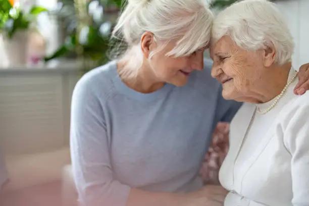 Dementia vs. Alzheimer’s: How Do They Differ?